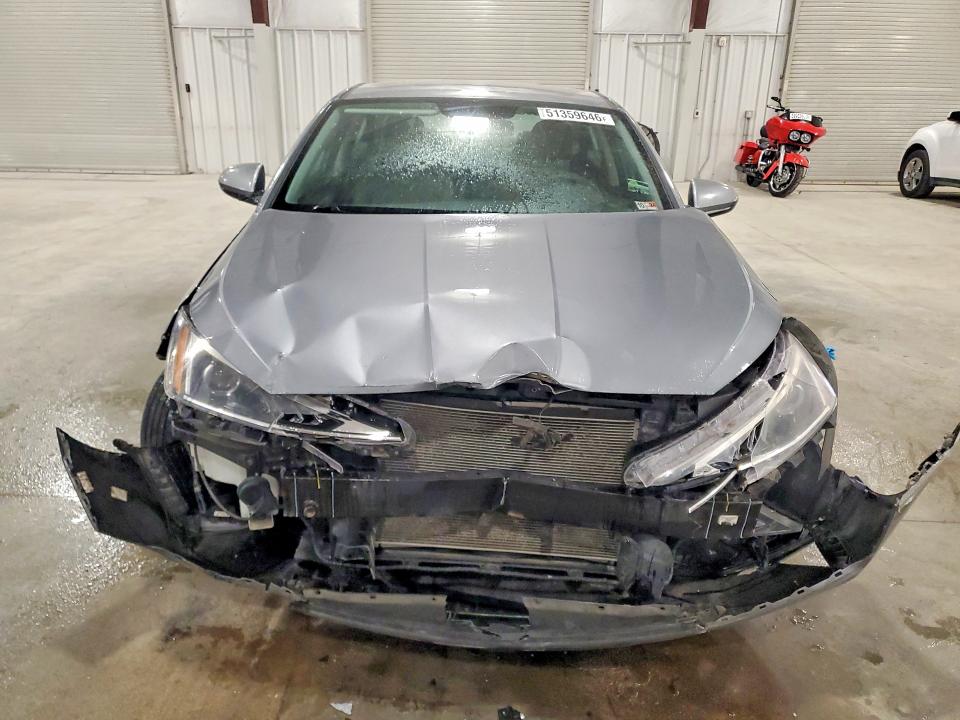 Продажа на аукционе авто 2019 Hyundai Elantra, vin: KMHD74LF0KU824883, номер лота: 51359646
