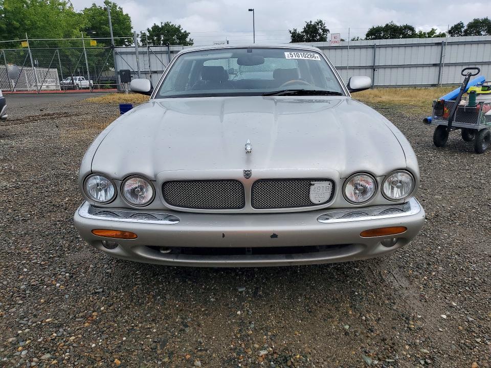 Продажа на аукционе авто 1999 Jaguar Xjr, vin: SAJPX1847XC854663, номер лота: 51010286