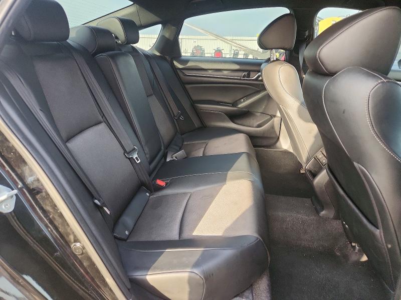 48711186 :رقم المزاد ، 1HGCV1F31NA063827 vin ، 2022 Honda Accord مزاد بيع