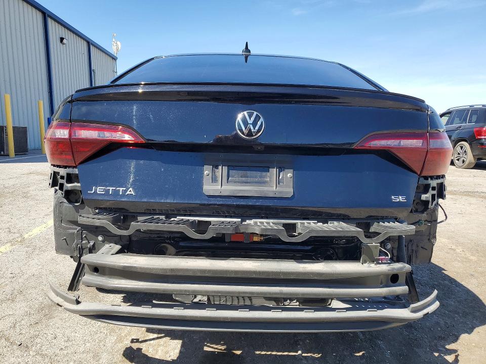49012656 :رقم المزاد ، 3VWEM7BU1PM040580 vin ، 2023 Volkswagen Jetta مزاد بيع