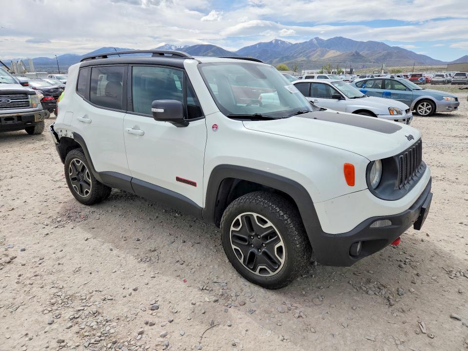 2017 Jeep Renegade მანქანა იყიდება აუქციონზე, vin: ZACCJBCB1HPE47171, აუქციონის ნომერი: 48563196