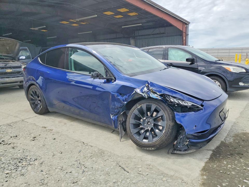50171416 :رقم المزاد ، 7SAYGDEE4NF426182 vin ، 2022 Tesla Model Y مزاد بيع