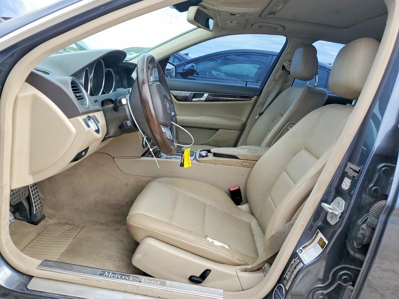 2014 Mercedes-benz C მანქანა იყიდება აუქციონზე, vin: WDDGF4HB4EA961184, აუქციონის ნომერი: 49608286
