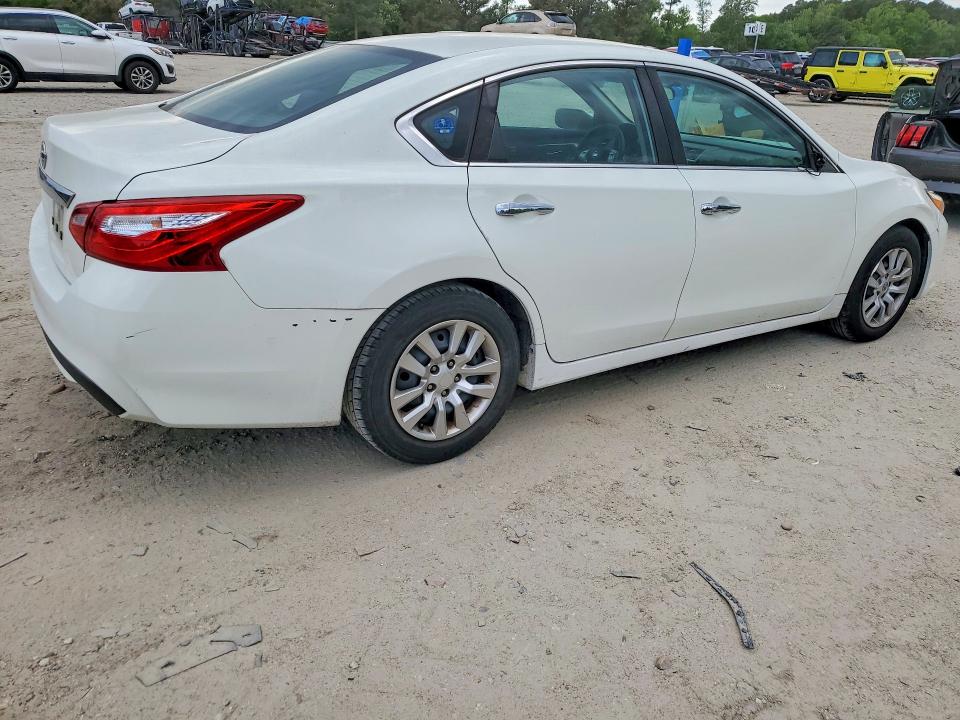 Продажа на аукционе авто 2017 Nissan Altima, vin: 1N4AL3AP6HC161624, номер лота: 50645696
