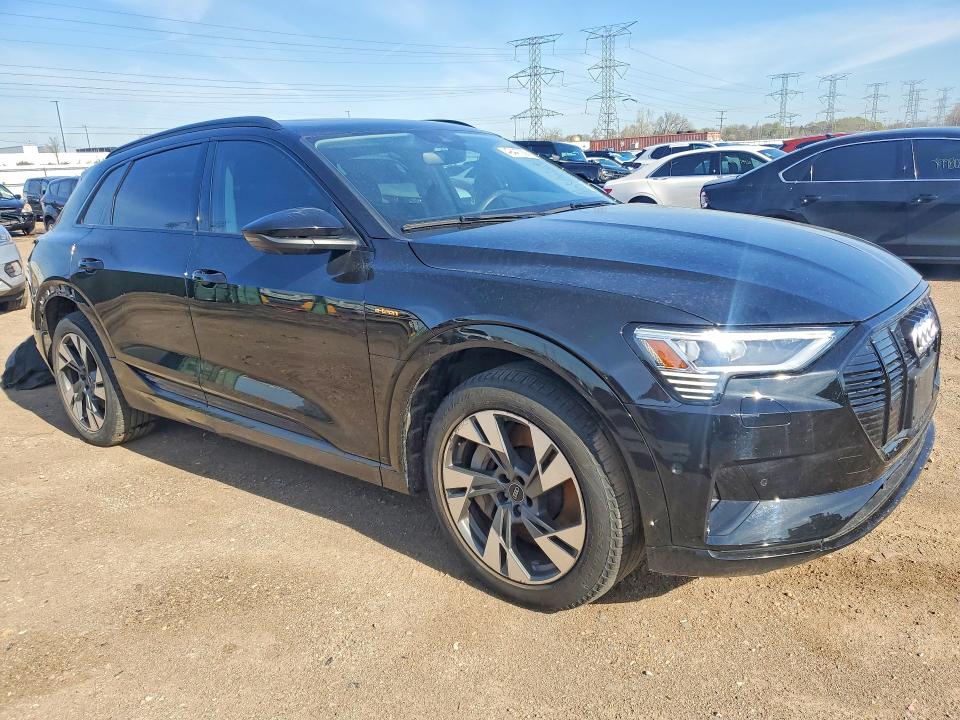 Продажа на аукционе авто 2021 Audi E-tron, vin: WA1AAAGE6MB024011, номер лота: 49447356