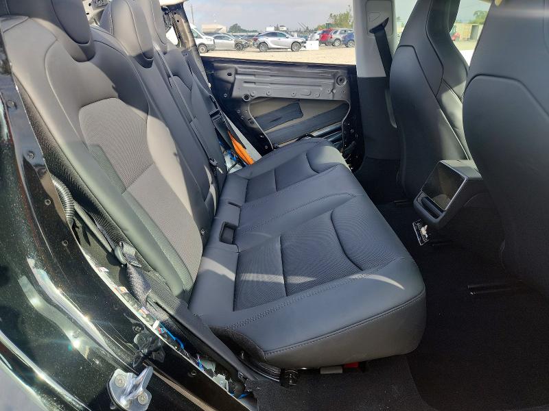 77005675 :رقم المزاد ، 5YJ3E1ET9SF078059 vin ، 2025 Tesla Model 3 مزاد بيع