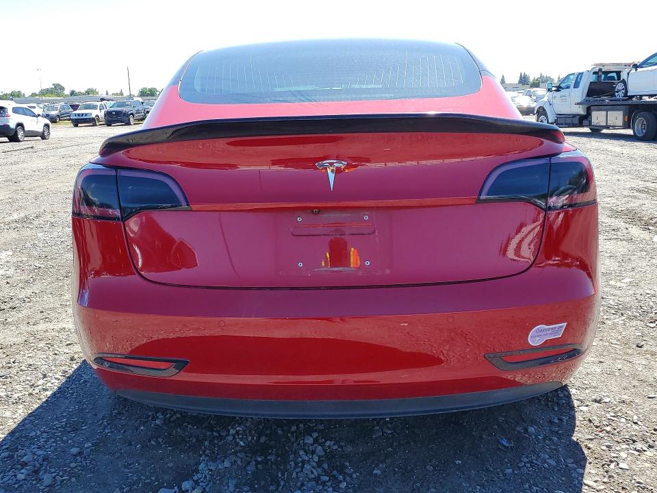 48473116 :رقم المزاد ، 5YJ3E1EBXJF096351 vin ، 2018 Tesla Model 3 مزاد بيع