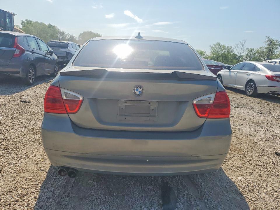 2006 Bmw 330 მანქანა იყიდება აუქციონზე, vin: WBAVB33506KR77495, აუქციონის ნომერი: 49676416