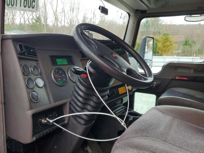 50611886 :رقم المزاد ، 2NKHHM7X8DM354507 vin ، 2013 Kenworth Construction مزاد بيع