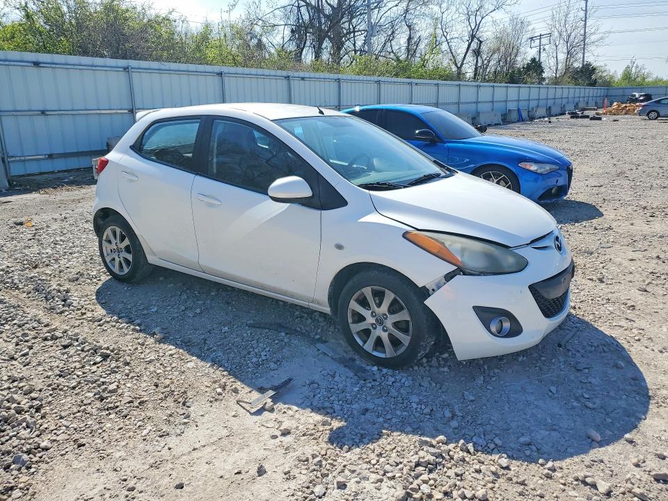 2013 Mazda Mazda2 მანქანა იყიდება აუქციონზე, vin: JM1DE1LY2D0158761, აუქციონის ნომერი: 49104756
