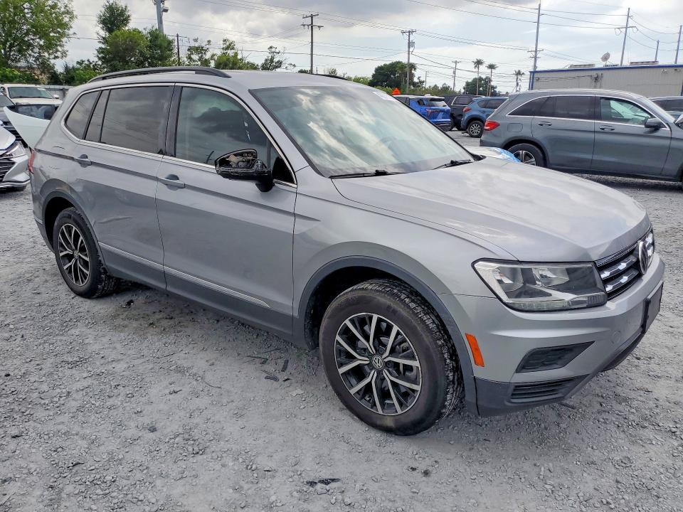 Продажа на аукционе авто 2021 Volkswagen Tiguan, vin: 3VV3B7AX2MM112864, номер лота: 48675176