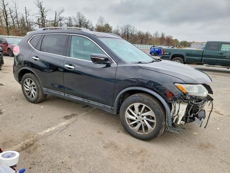 41630506 :رقم المزاد ، 5N1AT2MV5FC876689 vin ، 2015 Nissan Rogue مزاد بيع