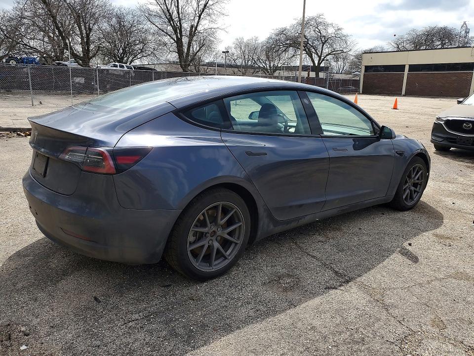 49898766 :رقم المزاد ، 5YJ3E1EA4NF287518 vin ، 2022 Tesla Model 3 مزاد بيع