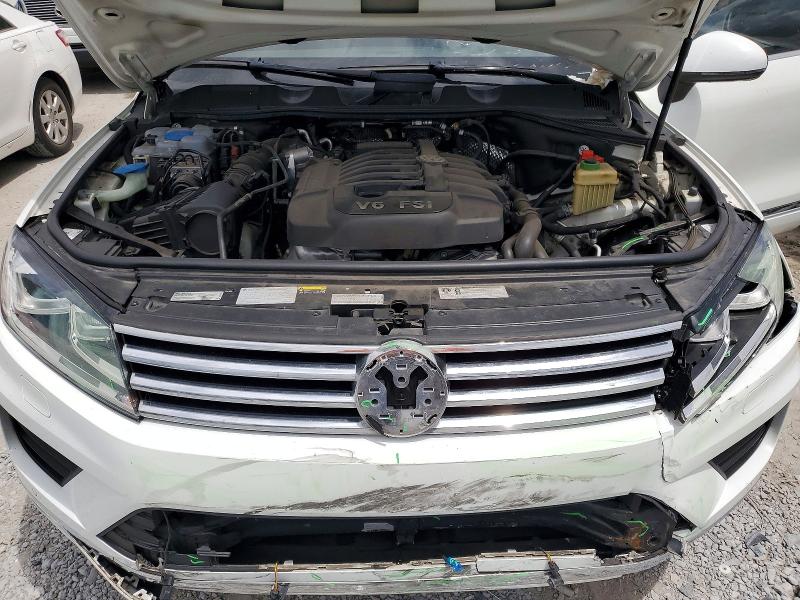 Aukcja sprzedaży 2017 Volkswagen Touareg, vin: WVGGF7BPXHD006758, numer aukcji: 50925536