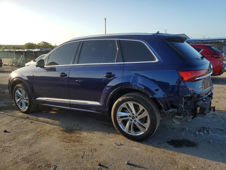 49161696 :رقم المزاد ، WA1LXAF7XMD016735 vin ، 2021 Audi Q7 مزاد بيع