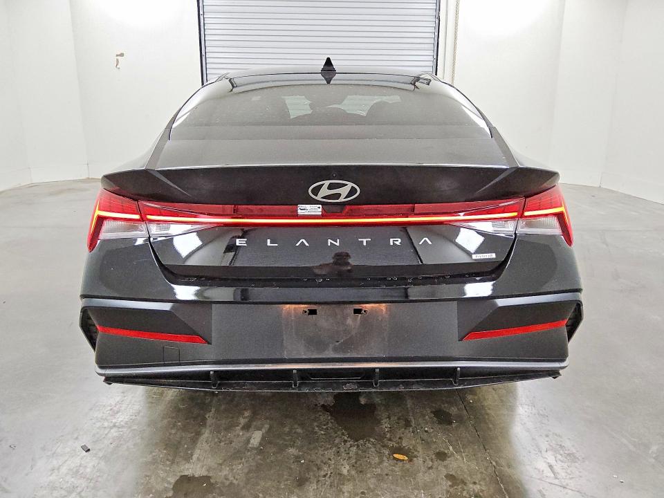 Продаж на аукціоні авто 2025 Hyundai Elantra, vin: KMHLN4DJXSU180233, номер лоту: 50629606