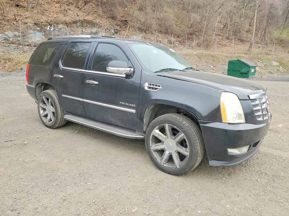 49610226 :رقم المزاد ، 1GYS4AEF6BR324031 vin ، 2011 Cadillac Escalade مزاد بيع