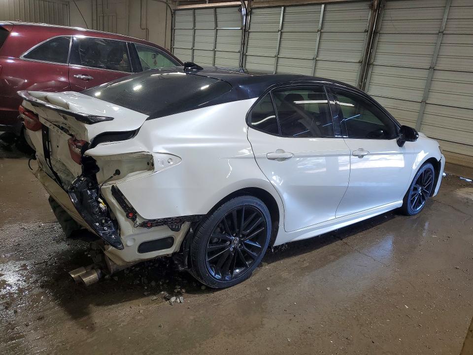 Продажа на аукционе авто 2021 Toyota Camry, vin: 4T1K61AK2MU467847, номер лота: 49654256