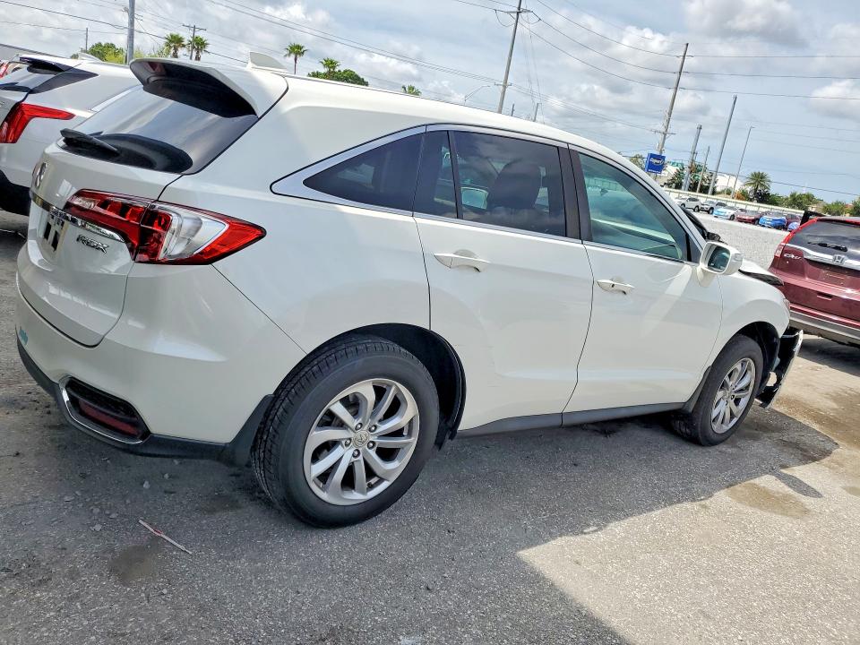 Продаж на аукціоні авто 2018 Acura Rdx, vin: 5J8TB3H57JL010258, номер лоту: 48913916