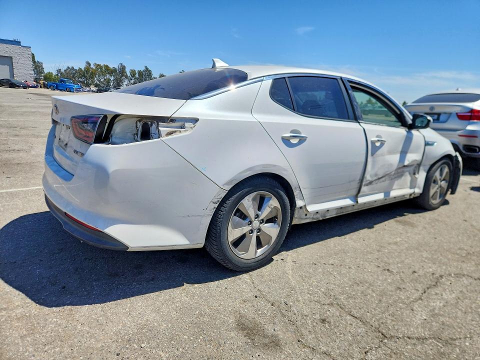 2016 Kia Optima მანქანა იყიდება აუქციონზე, vin: KNAGN4AD5G5092015, აუქციონის ნომერი: 51022436