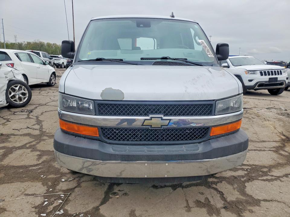 51625876 :رقم المزاد ، 1GAWGFFG0K1235095 vin ، 2019 Chevrolet Express G2500 مزاد بيع