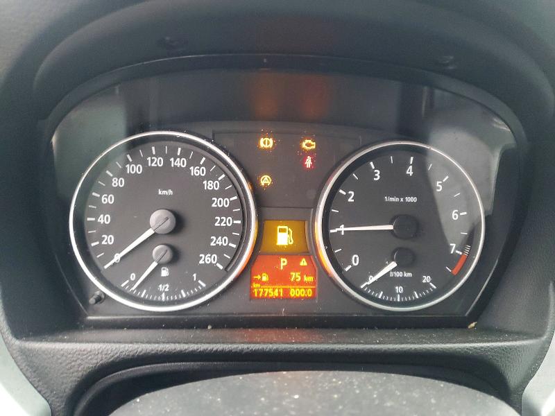 2006 Bmw 330 მანქანა იყიდება აუქციონზე, vin: WBAVB33506KR76542, აუქციონის ნომერი: 46423766