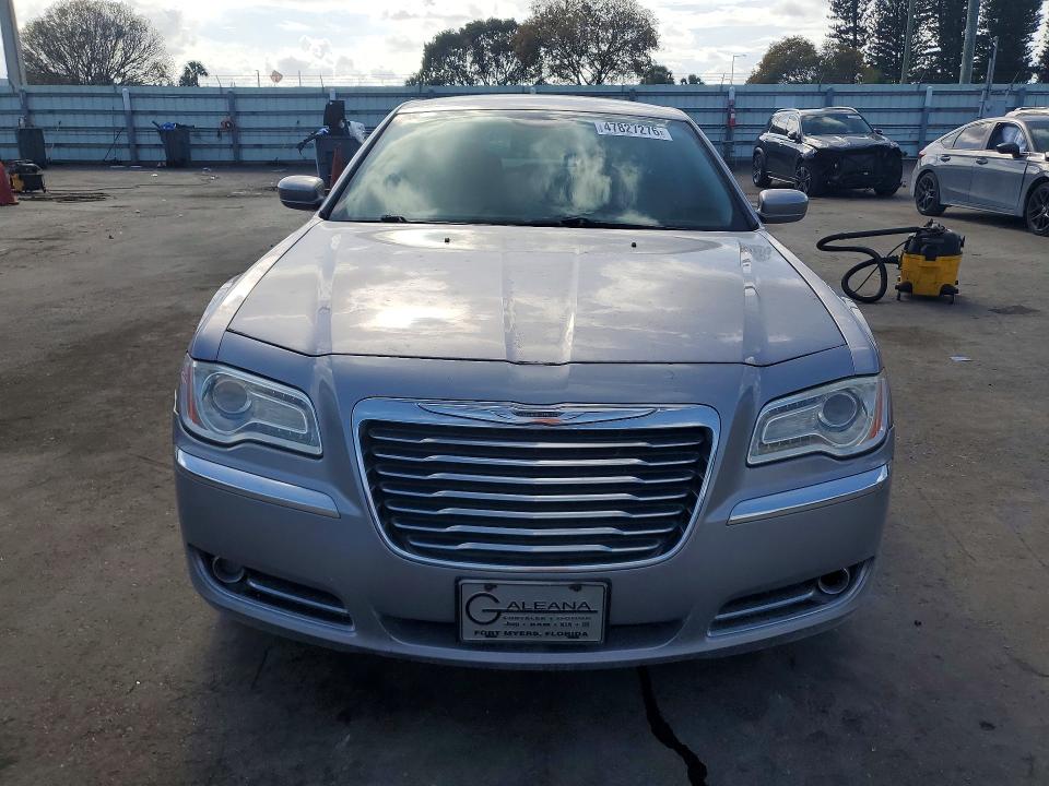 2014 Chrysler 300 მანქანა იყიდება აუქციონზე, vin: 2C3CCAAG6EH164429, აუქციონის ნომერი: 47827276