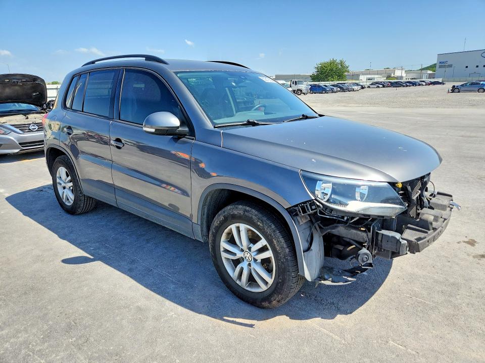 Продажа на аукционе авто 2016 Volkswagen Tiguan, vin: WVGAV7AX7GW590825, номер лота: 50812826