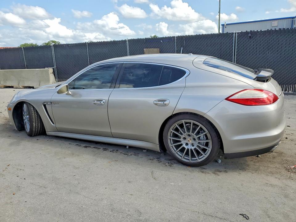 49302676 :رقم المزاد ، WP0AD2A78CL045531 vin ، 2012 Porsche Panamera مزاد بيع