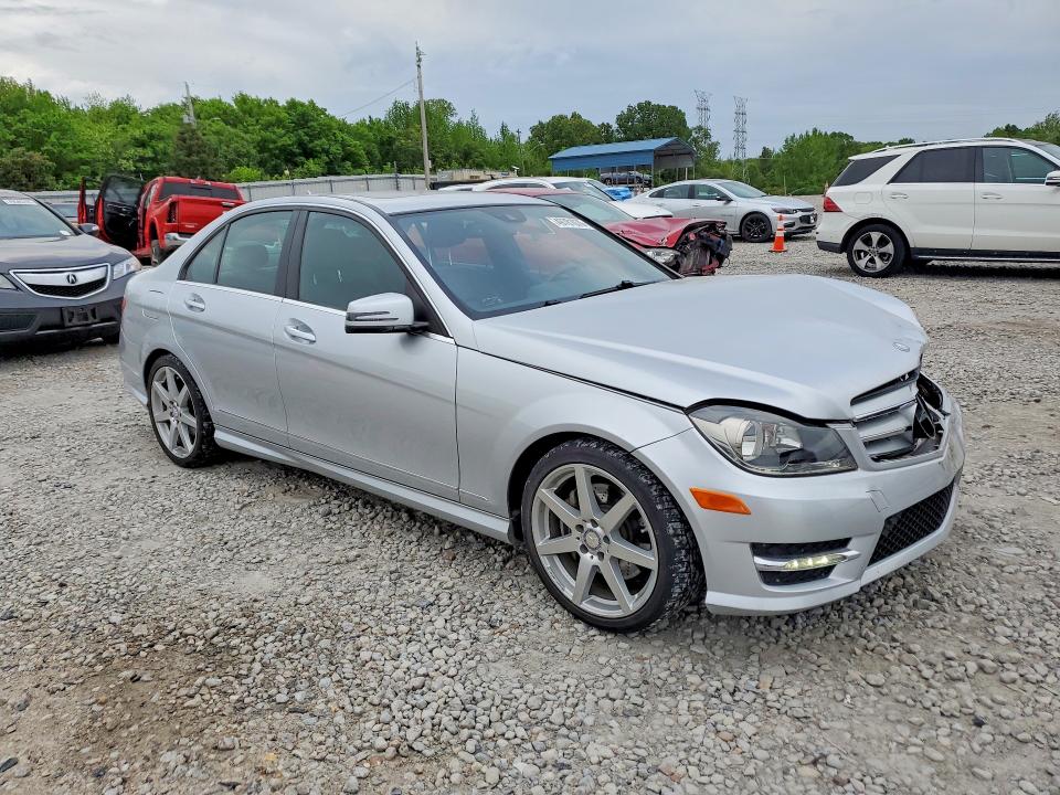 Продаж на аукціоні авто 2013 Mercedes-benz C, vin: WDDGF5HB8DA832661, номер лоту: 49781076