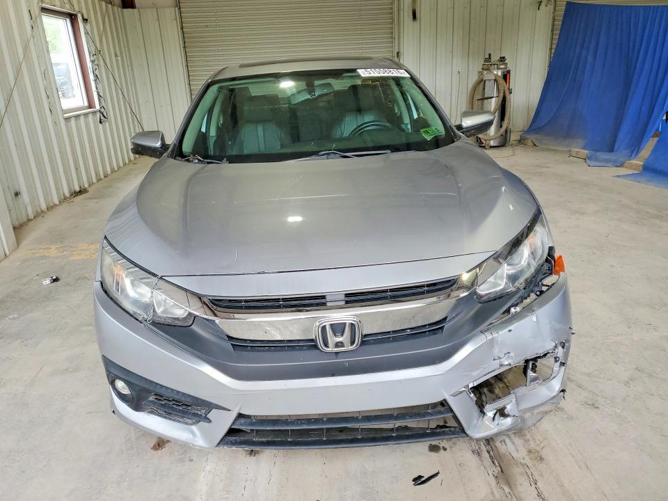 51558816 :رقم المزاد ، 19XFC1F72HE209528 vin ، 2017 Honda Civic مزاد بيع