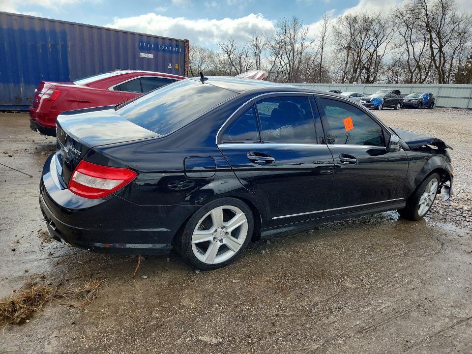 48880066 :رقم المزاد ، WDDGF8BB9BR172364 vin ، 2011 Mercedes-benz C مزاد بيع