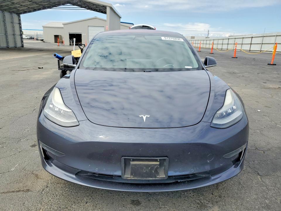 51376856 :رقم المزاد ، 5YJ3E1EA9JF012012 vin ، 2018 Tesla Model 3 مزاد بيع