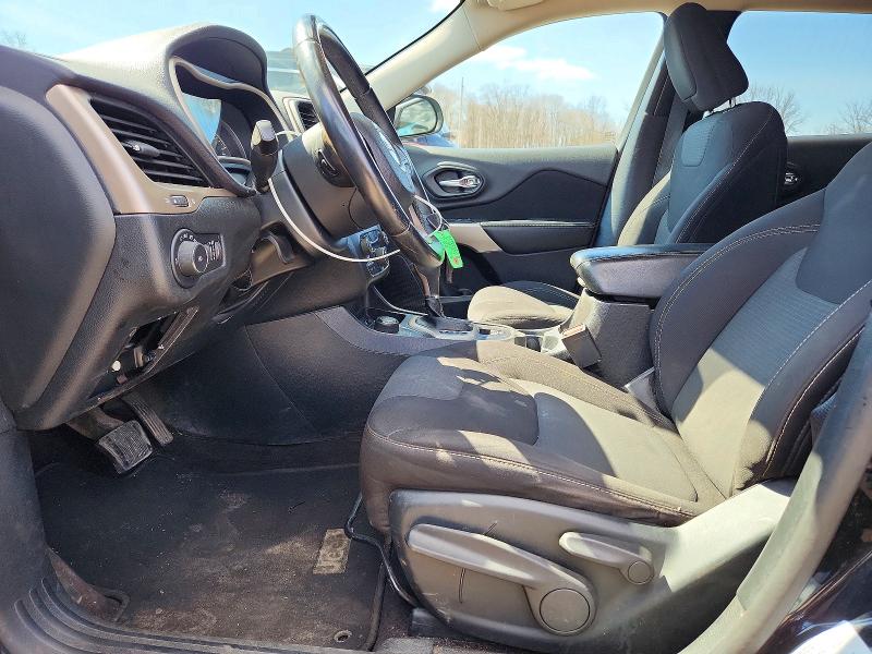 48899356 :رقم المزاد ، 1C4PJMCB4HW666562 vin ، 2017 Jeep Cherokee مزاد بيع