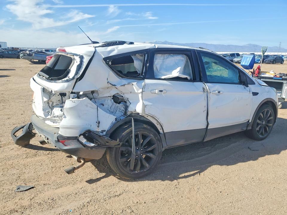Продаж на аукціоні авто 2017 Ford Escape, vin: 1FMCU9GDXHUD41923, номер лоту: 49077396