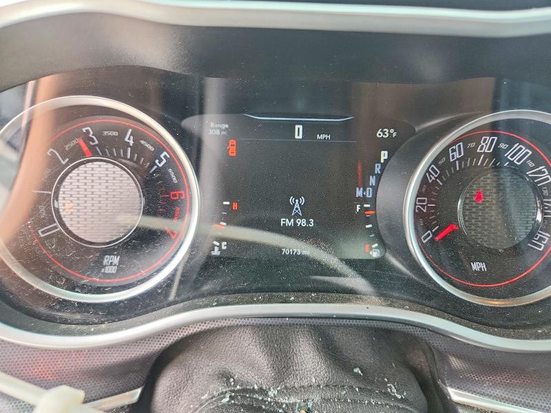 51032716 :رقم المزاد ، 2C3CDZBT7JH300617 vin ، 2018 Dodge Challenger مزاد بيع