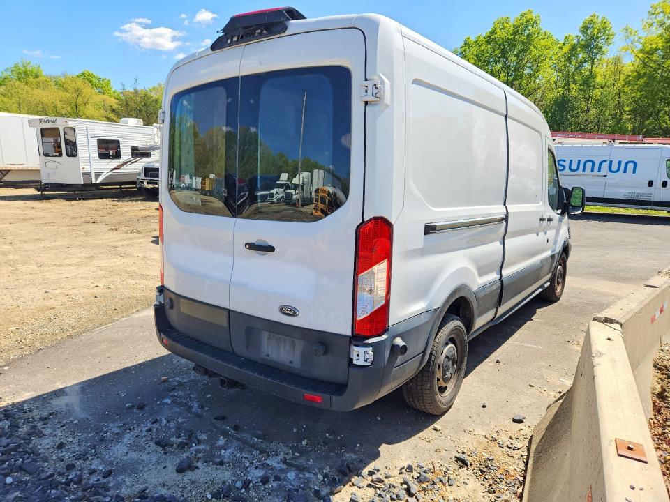 55084716 :رقم المزاد ، 1FTYR2CM8KKB15990 vin ، 2019 Ford Transit مزاد بيع