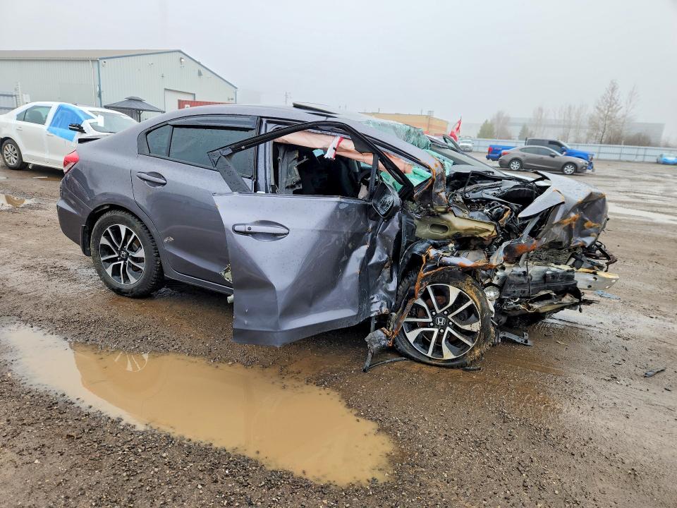 49114776 :رقم المزاد ، 2HGFB2E52FH017828 vin ، 2015 Honda Civic Ex 4dr مزاد بيع