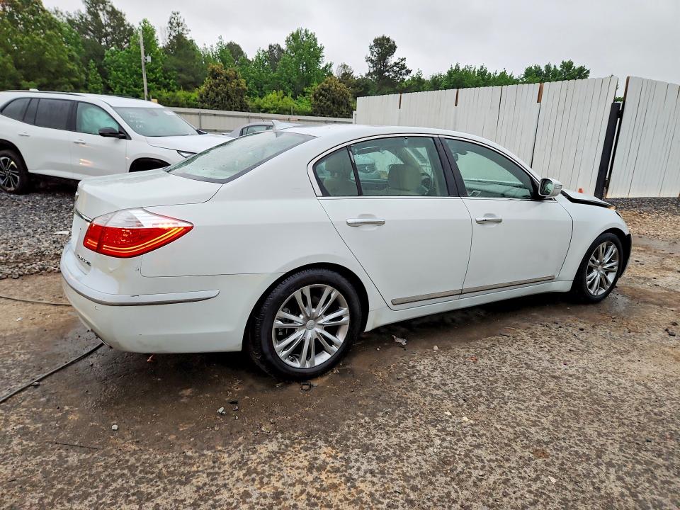 Продажа на аукционе авто 2011 Hyundai Genesis, vin: KMHGC4DF2BU139615, номер лота: 51676026