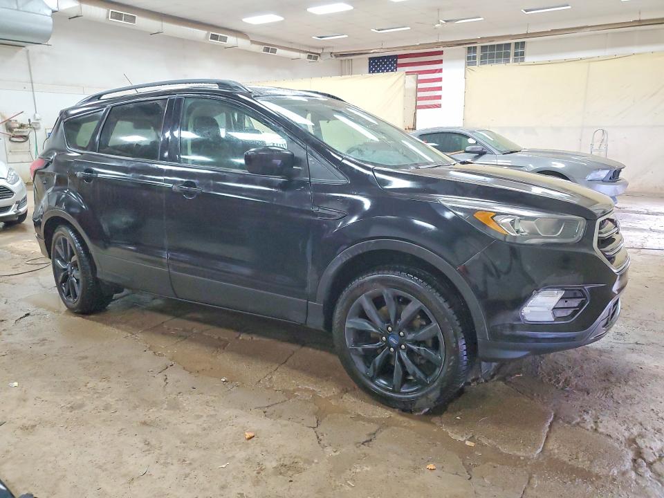 2019 Ford Escape მანქანა იყიდება აუქციონზე, vin: 1FMCU9GD5KUA52827, აუქციონის ნომერი: 51353146