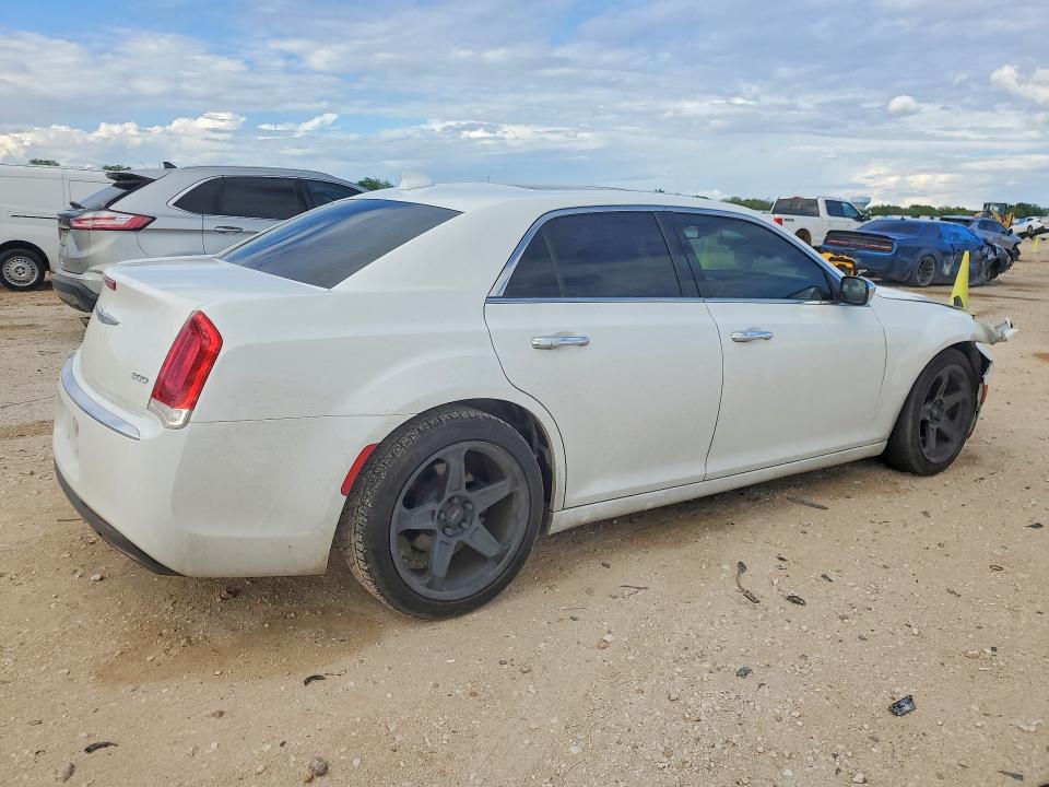 2020 Chrysler 300 მანქანა იყიდება აუქციონზე, vin: 2C3CCAEGXLH145812, აუქციონის ნომერი: 49507566