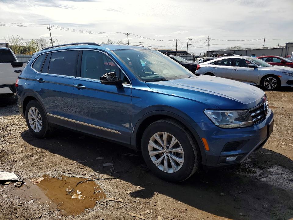 Продаж на аукціоні авто 2018 Volkswagen Tiguan, vin: 3VV2B7AX2JM029118, номер лоту: 49742496
