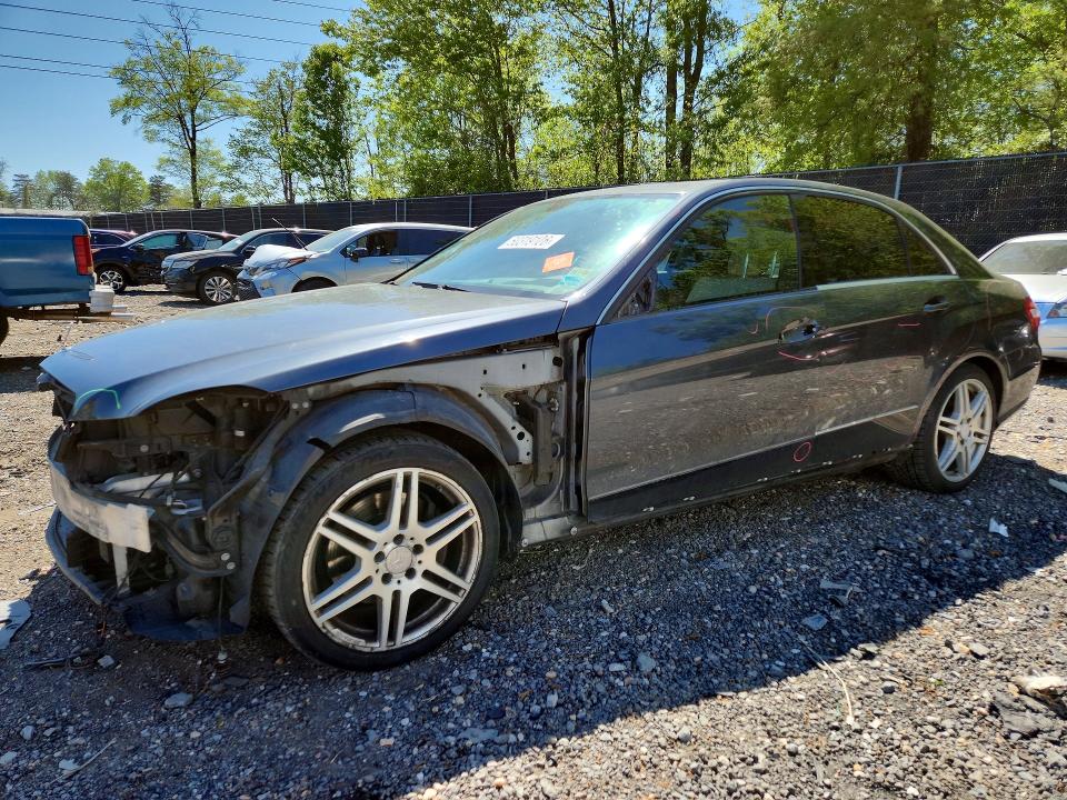 50319106 :رقم المزاد ، WDDHF8HB5AA054210 vin ، 2010 Mercedes-benz E مزاد بيع