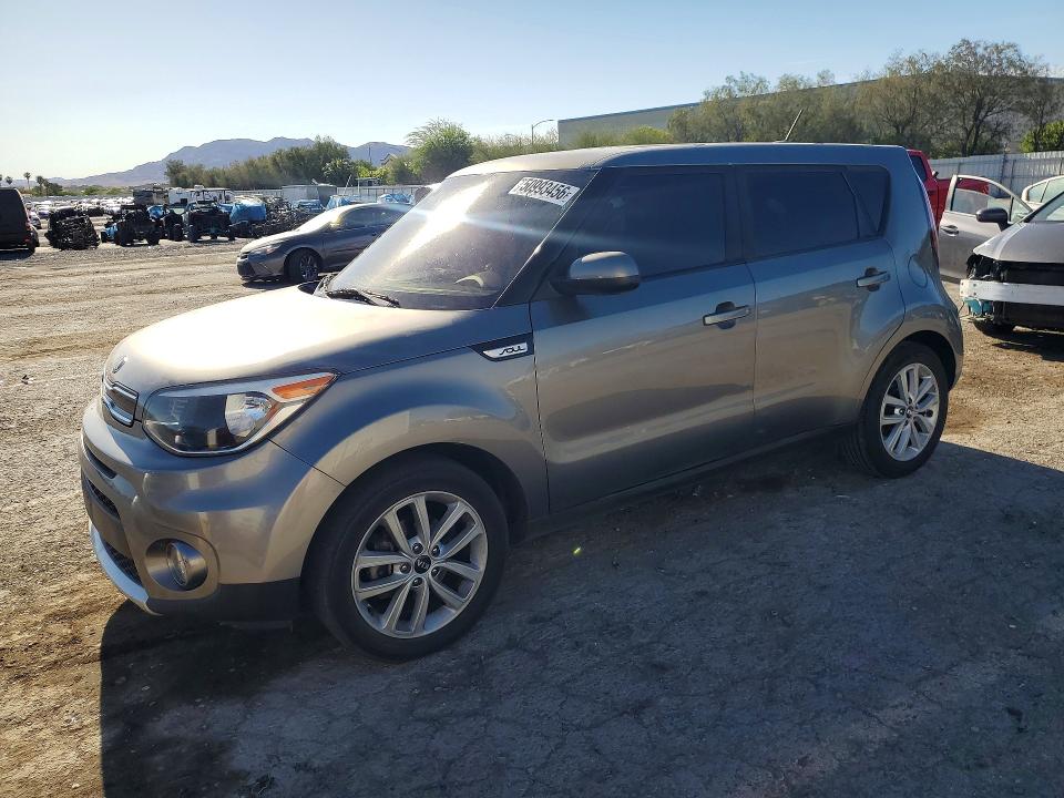 50993456 :رقم المزاد ، KNDJP3A55J7513474 vin ، 2018 Kia Soul مزاد بيع