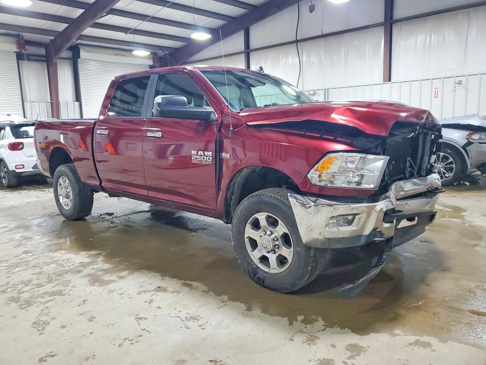 47705156 :رقم المزاد ، 3C6UR5DJ3HG562884 vin ، 2017 Ram 2500 مزاد بيع