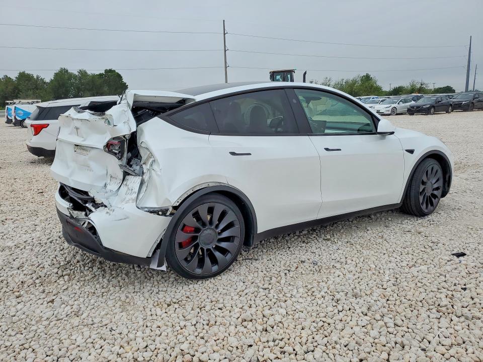 2024 Tesla Model Y მანქანა იყიდება აუქციონზე, vin: 7SAYGDEF1RA275099, აუქციონის ნომერი: 48695466