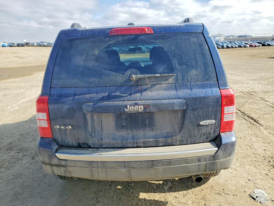 49391786 :رقم المزاد ، 1C4NJRAB8GD639768 vin ، 2016 Jeep Patriot مزاد بيع