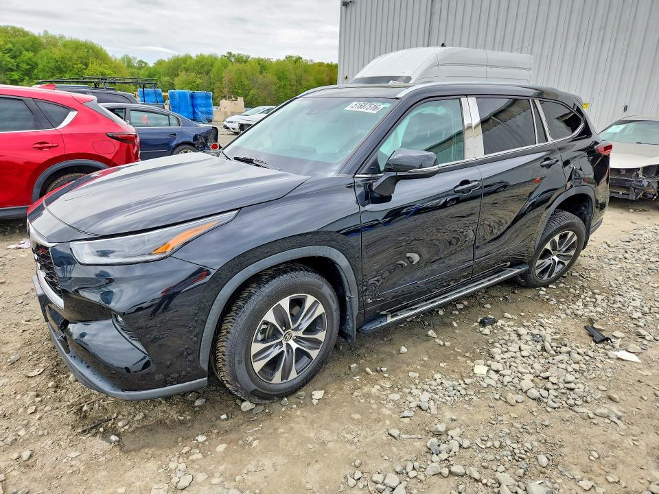 Продажа на аукционе авто 2021 Toyota Highlander, vin: 5TDGZRBHXMS132634, номер лота: 51687516