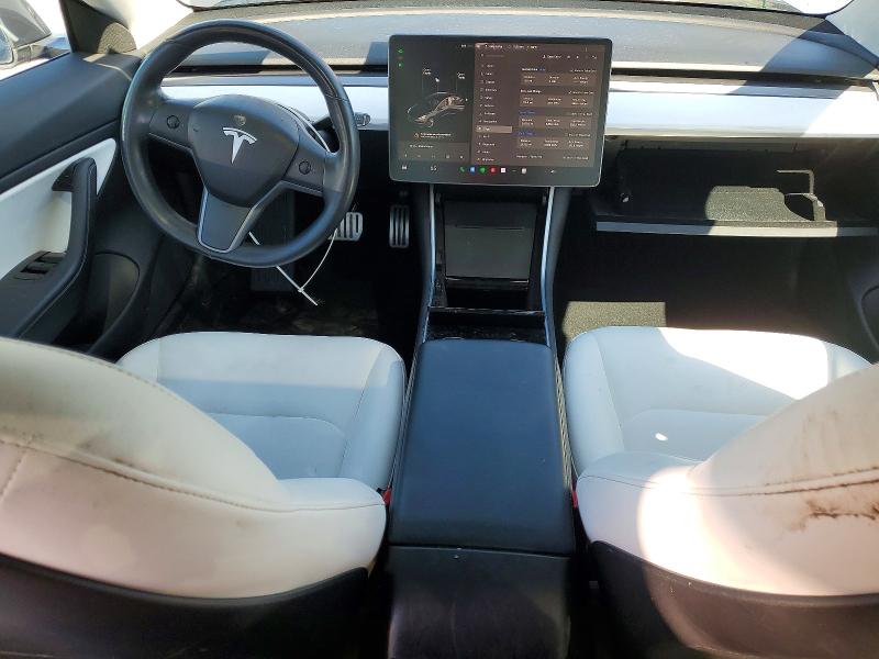 49124826 :رقم المزاد ، 5YJ3E1EB7JF186086 vin ، 2018 Tesla Model 3 مزاد بيع