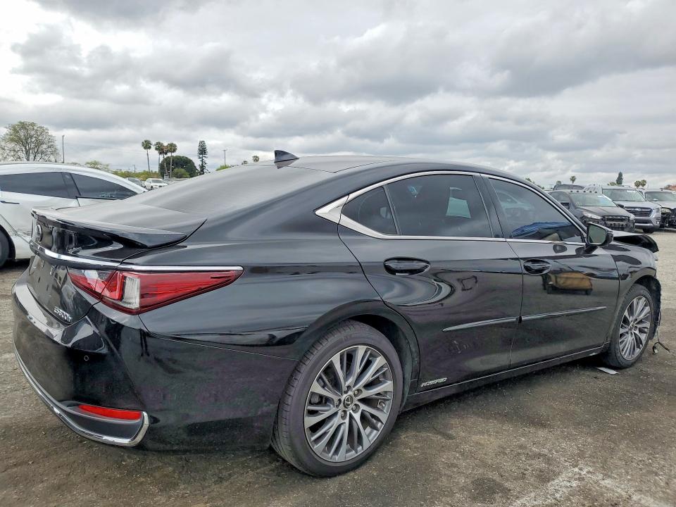 2020 Lexus Es მანქანა იყიდება აუქციონზე, vin: 58AD21B18LU009585, აუქციონის ნომერი: 50659036